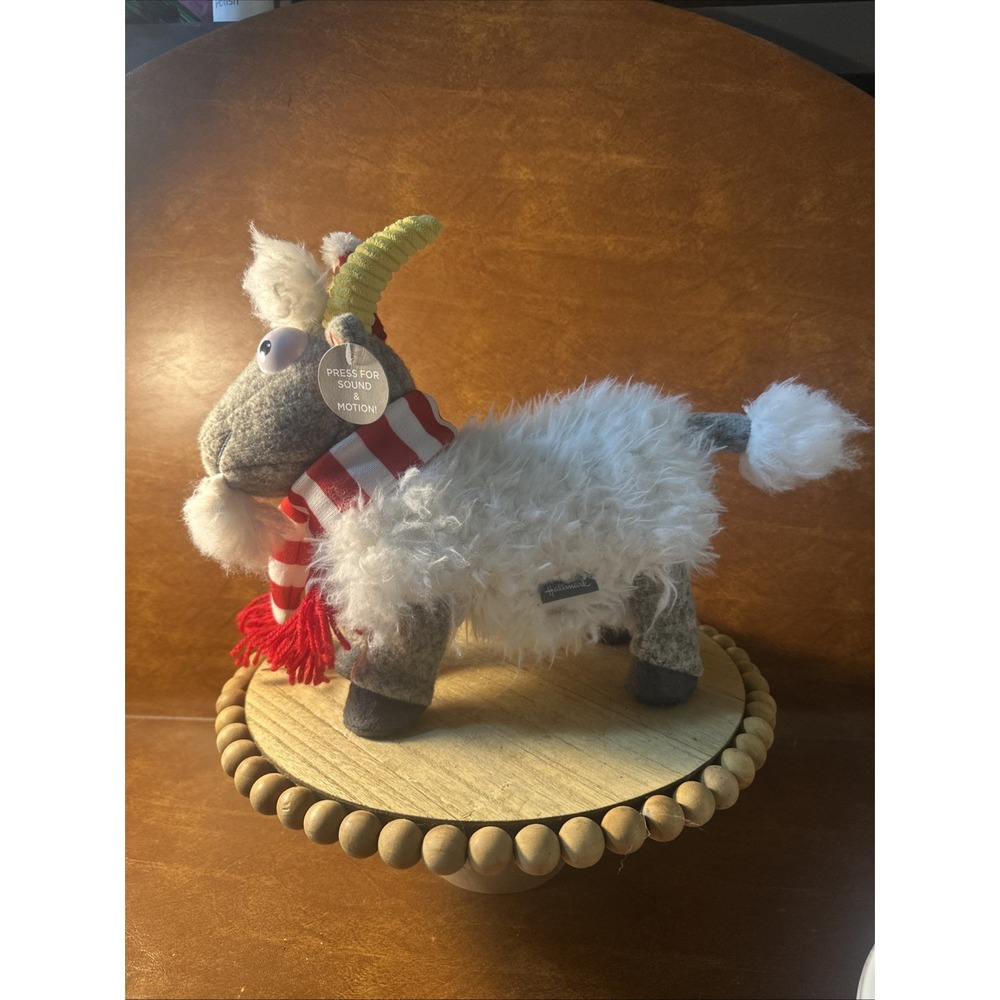 Hallmark 2017 Screaming And Fainting Goat While Playing Joy To World W/Tags